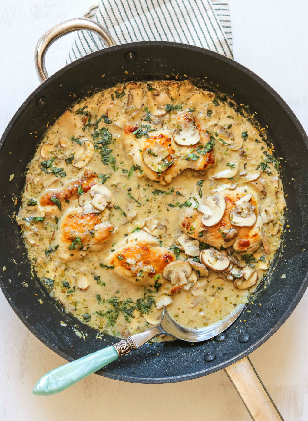 Chicken in Creamy Mushroom Sauce