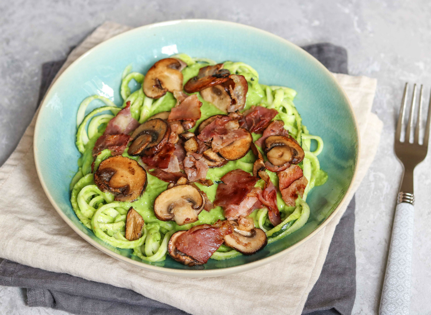 Keto Tagliatelle With Pea Sauce & Ham