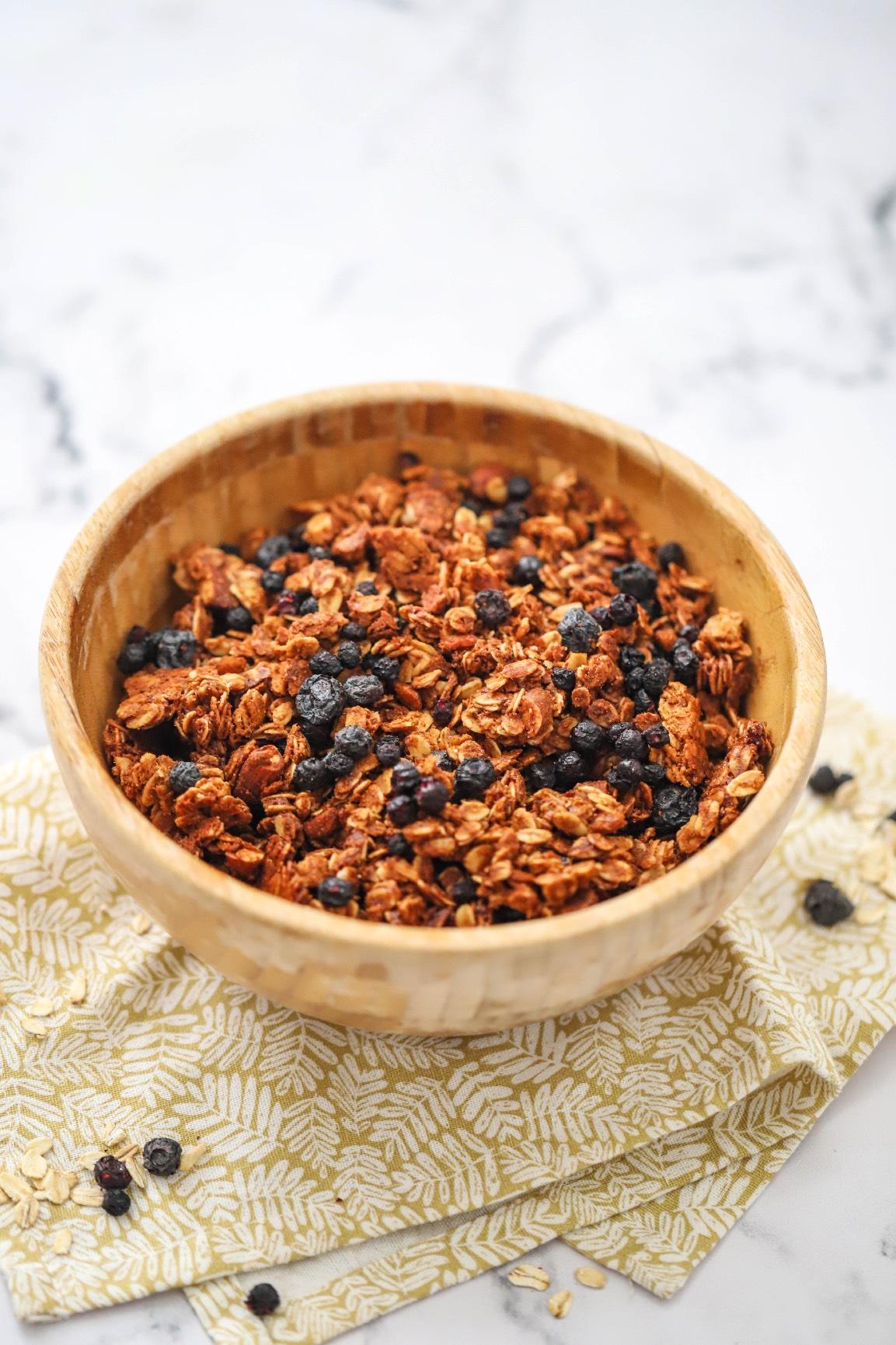 Peanut Granola With Blueberries